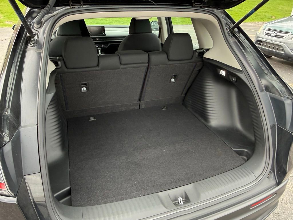 Used 2024 Honda HR-V LX image 5