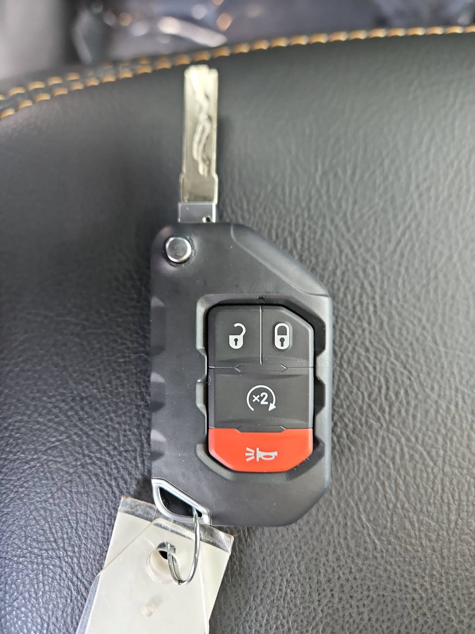 New 2026 Jeep Gladiator Sport AWD/4WD image 32
