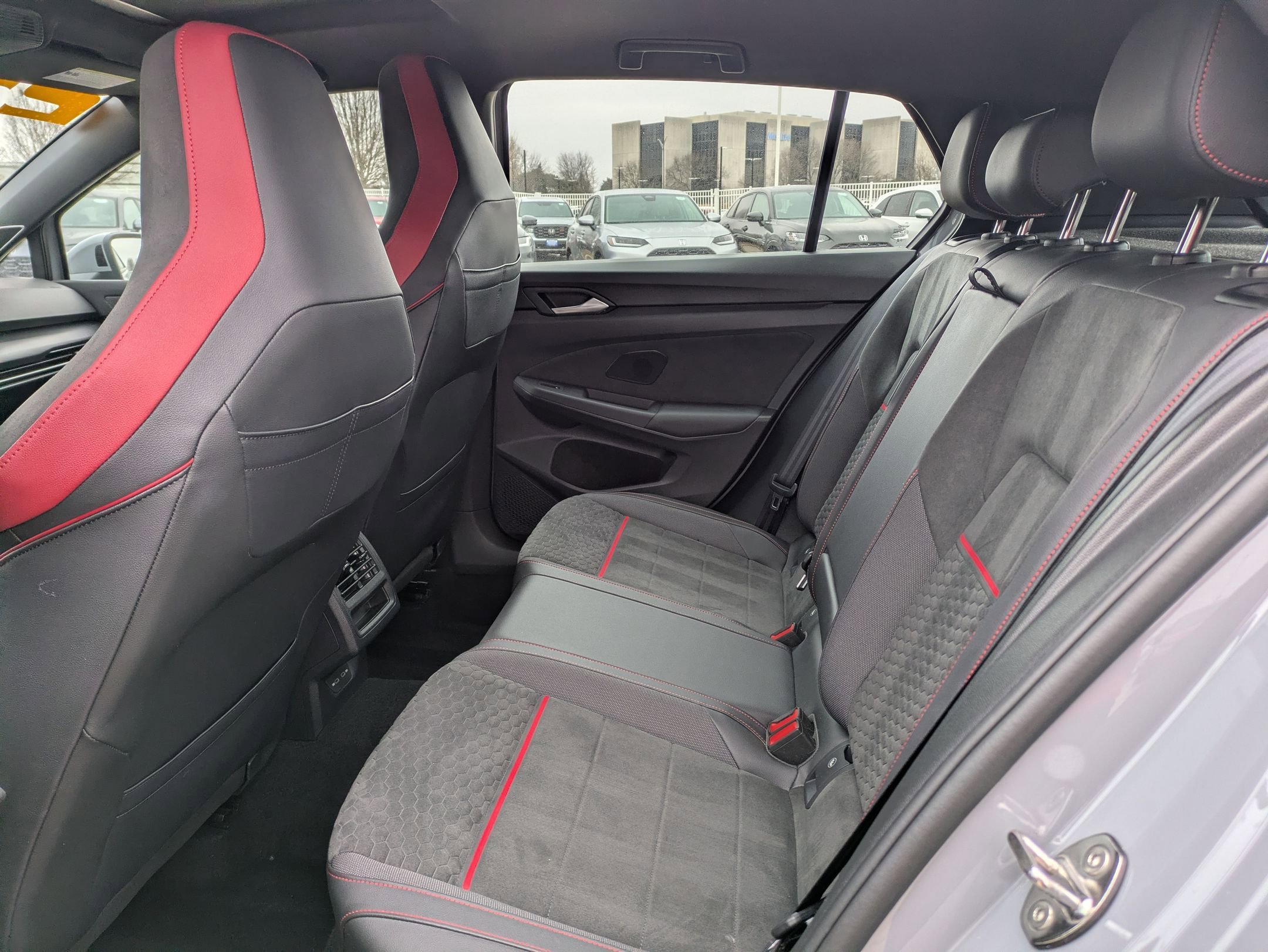 Used 2025 Volkswagen GTI SE image 25