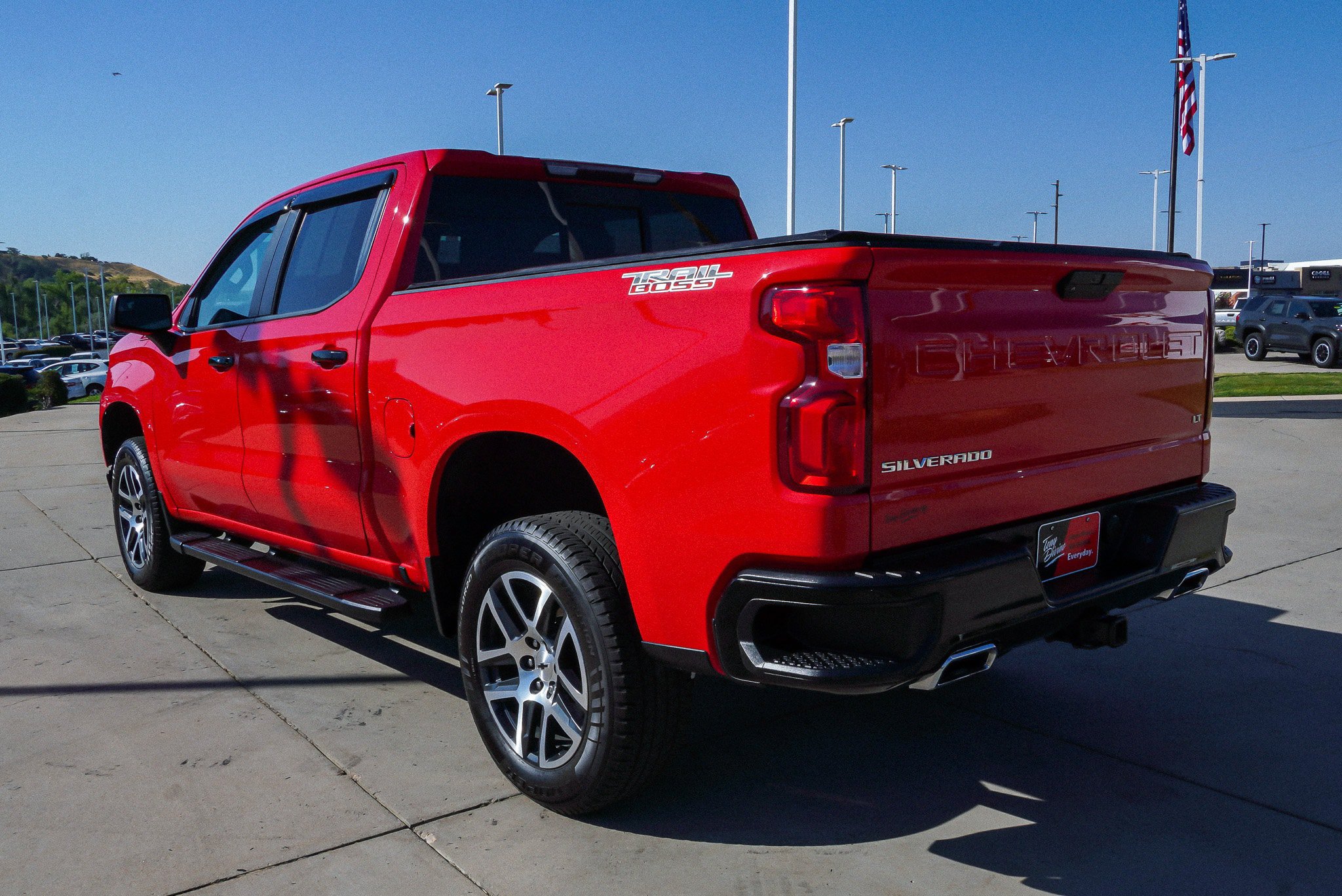 Used 2020 Chevrolet Silverado 1500 LT Trail Boss AWD/4WD image 6