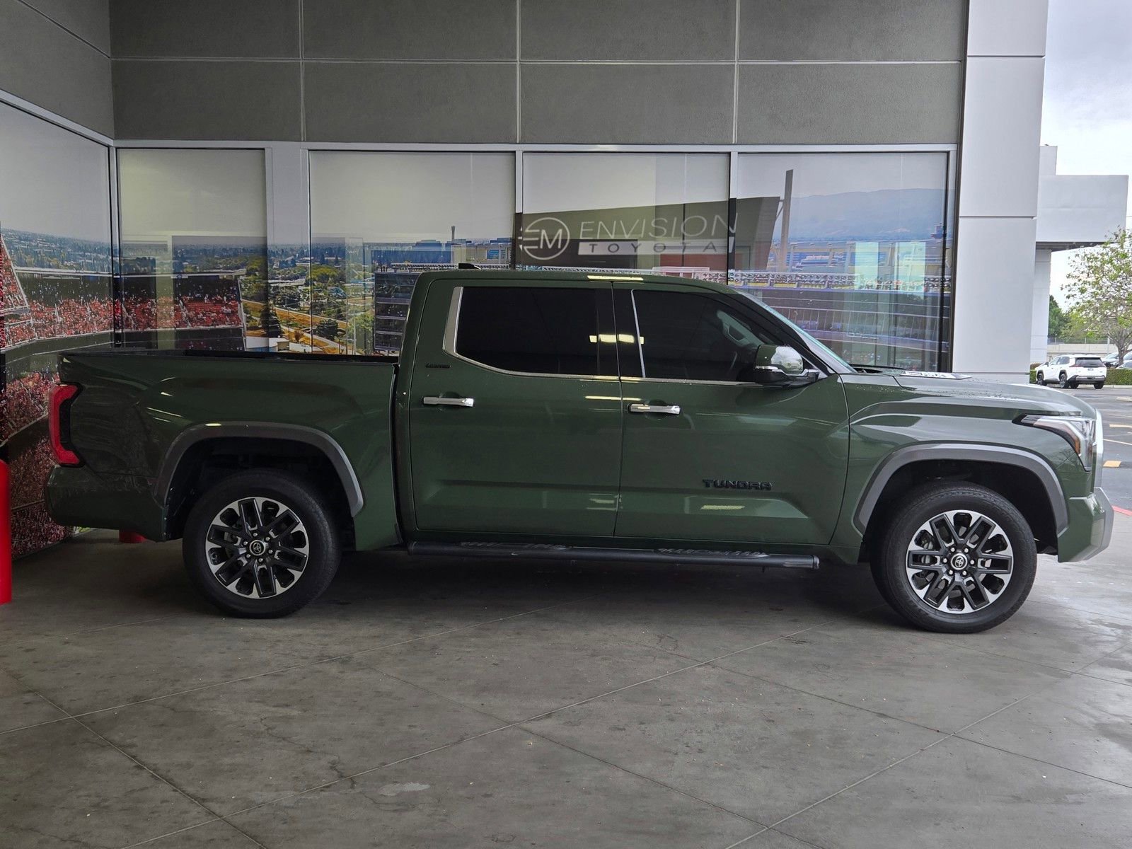 Used 2022 Toyota Tundra Limited image 3
