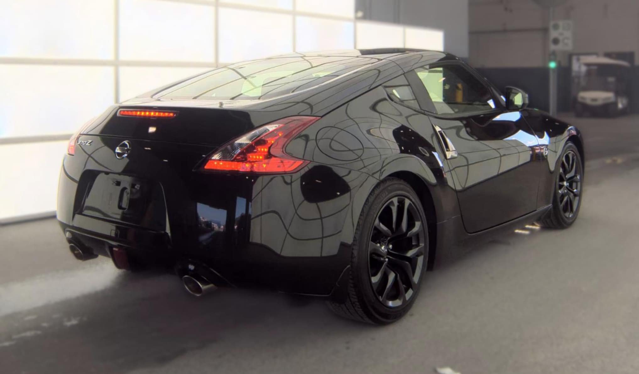 Used 2020 Nissan 370Z Coupe RWD image 5