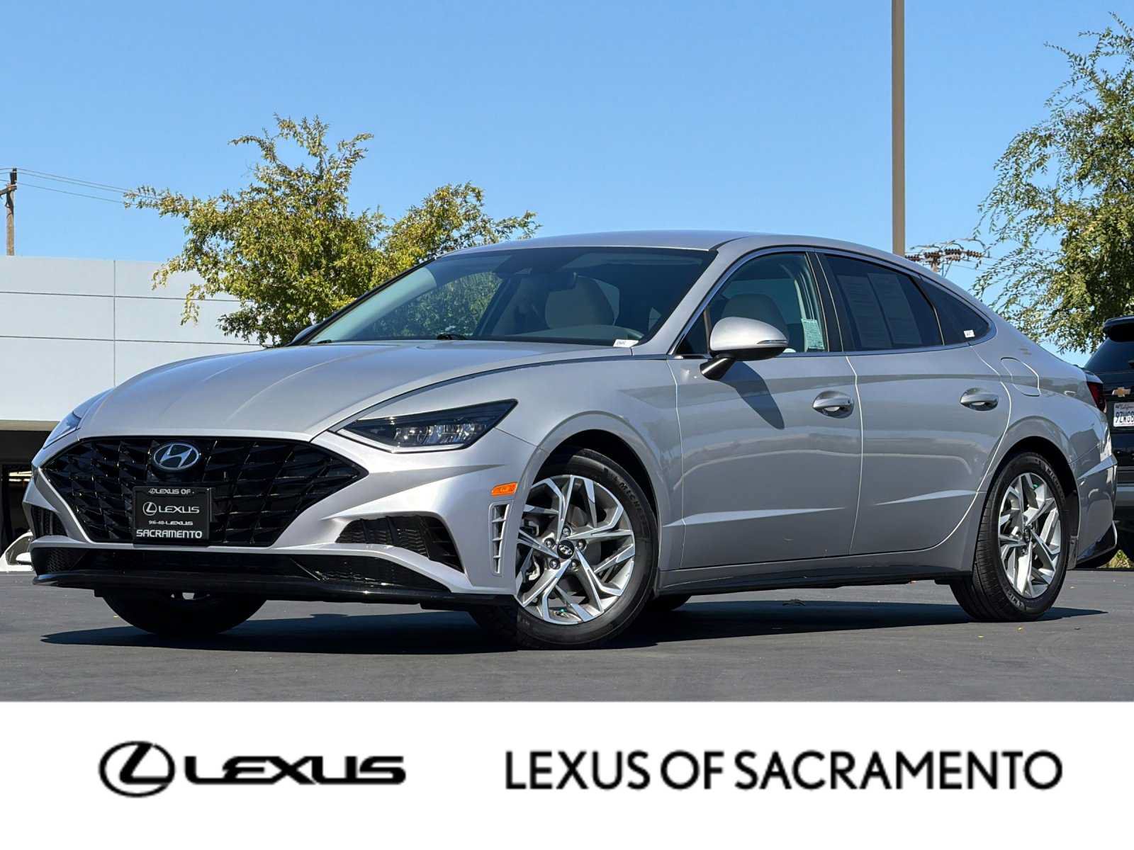 Used 2023 Hyundai Sonata SEL FWD image 1