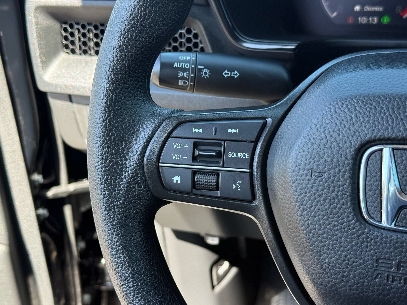 Used 2025 Honda CR-V EX image 17