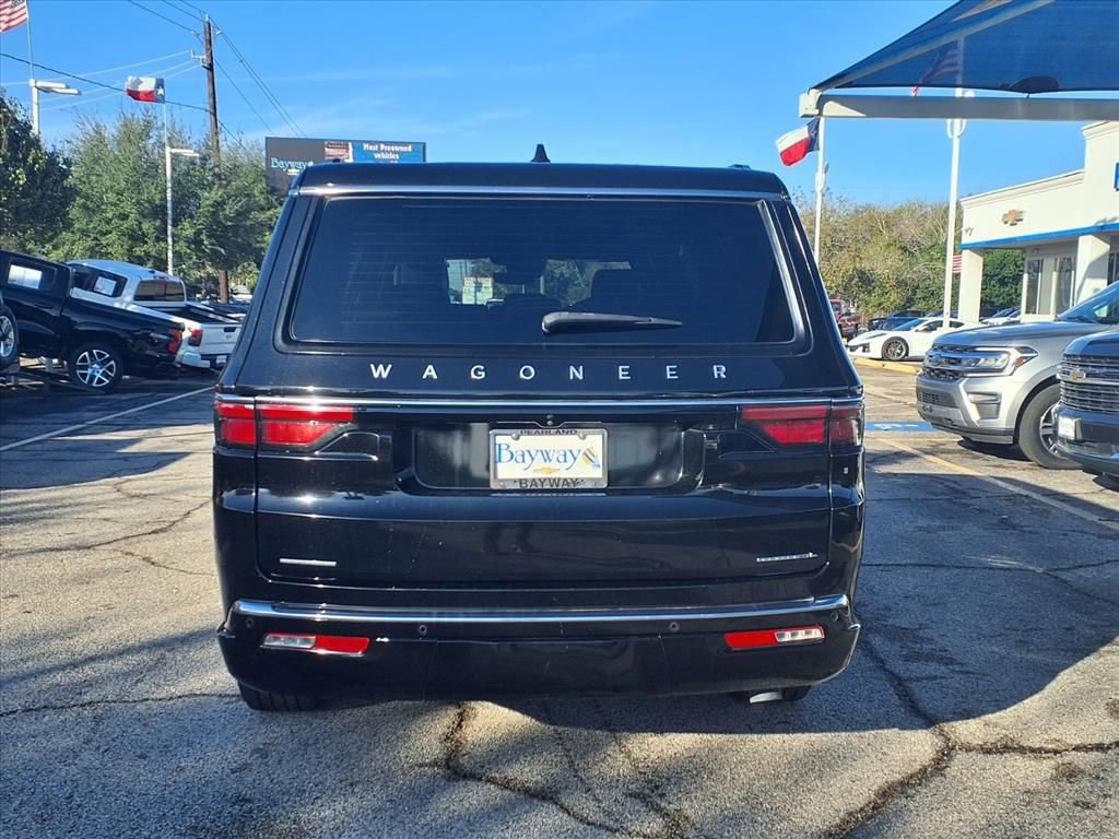 Used 2023 Jeep Wagoneer L Series II image 22