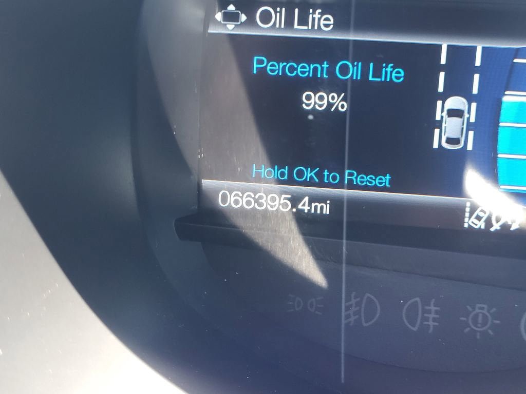 Used 2023 Ford Edge SEL AWD/4WD image 12