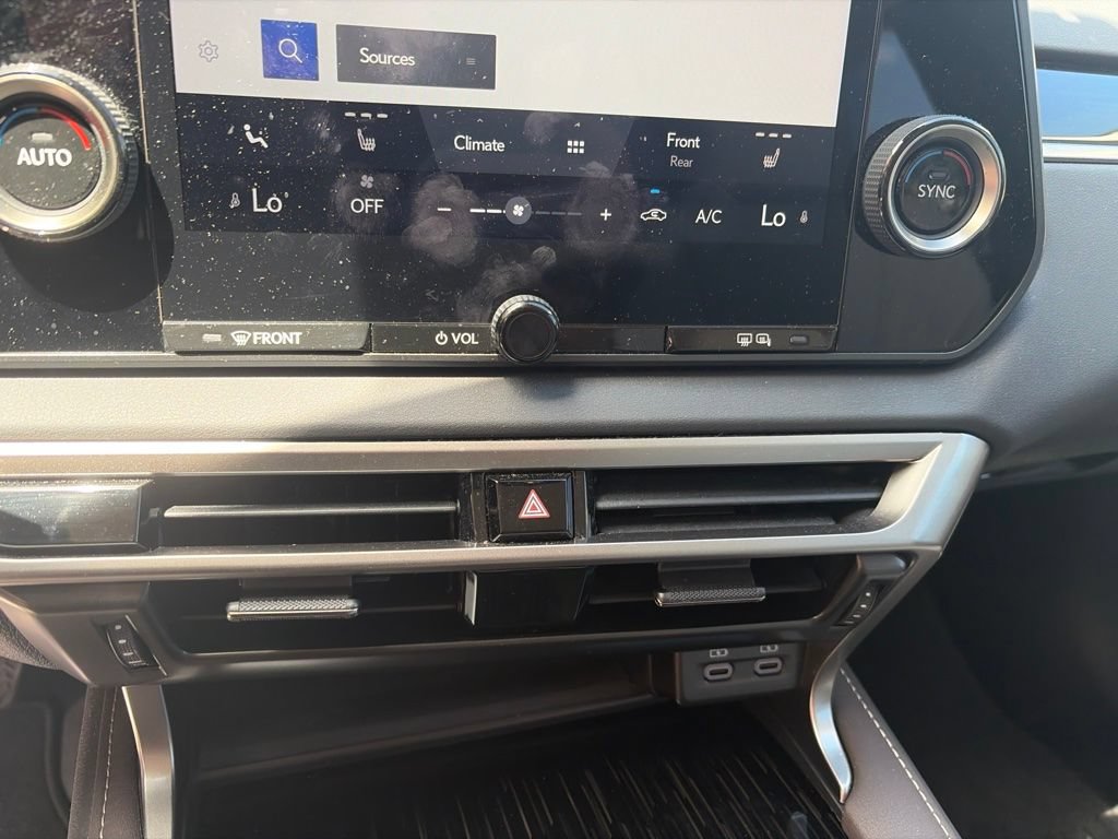 Certified 2024 Lexus RX 350 FWD w/ Technology Package image 17