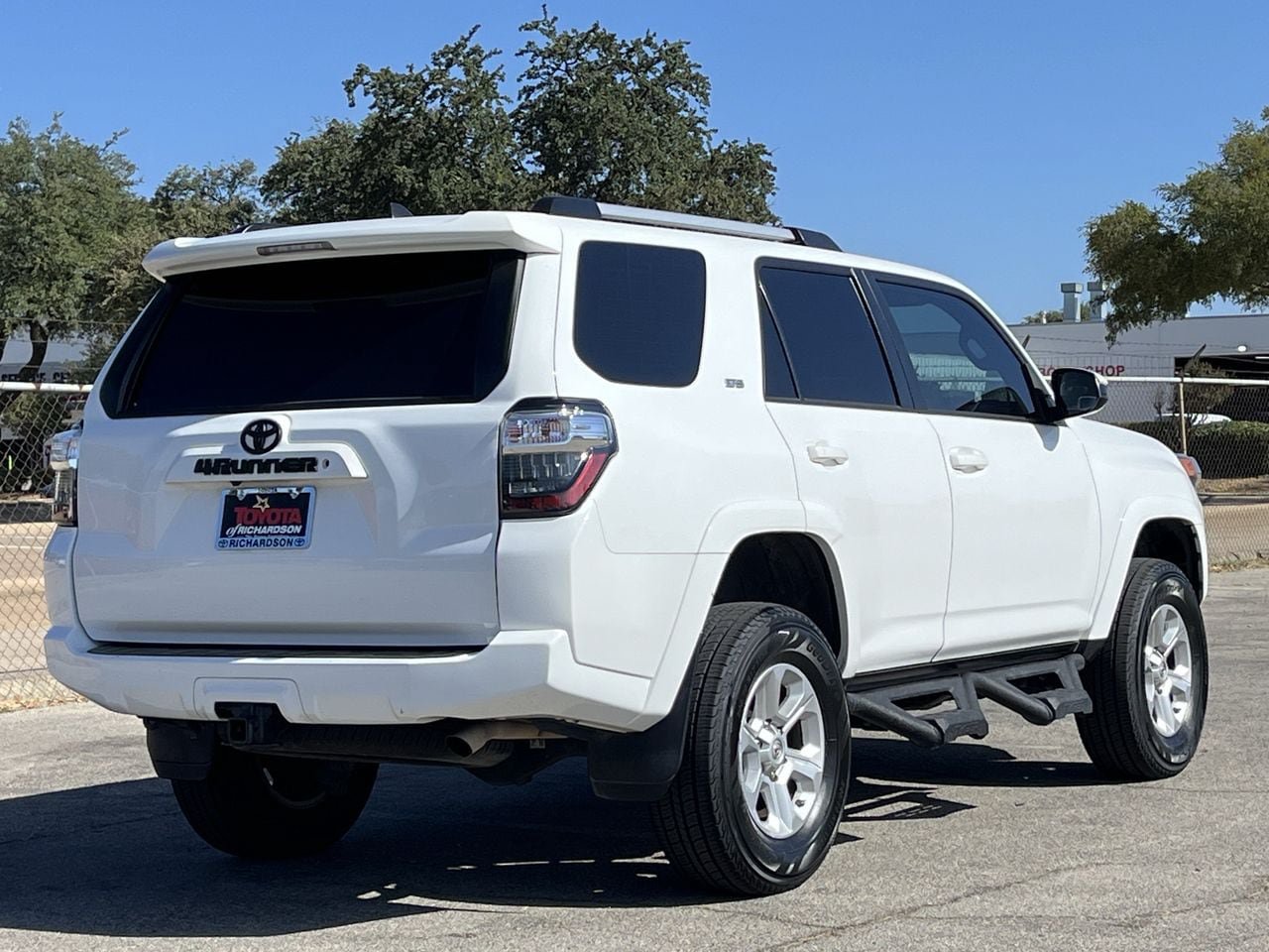 Used 2020 Toyota 4Runner SR5 RWD image 4