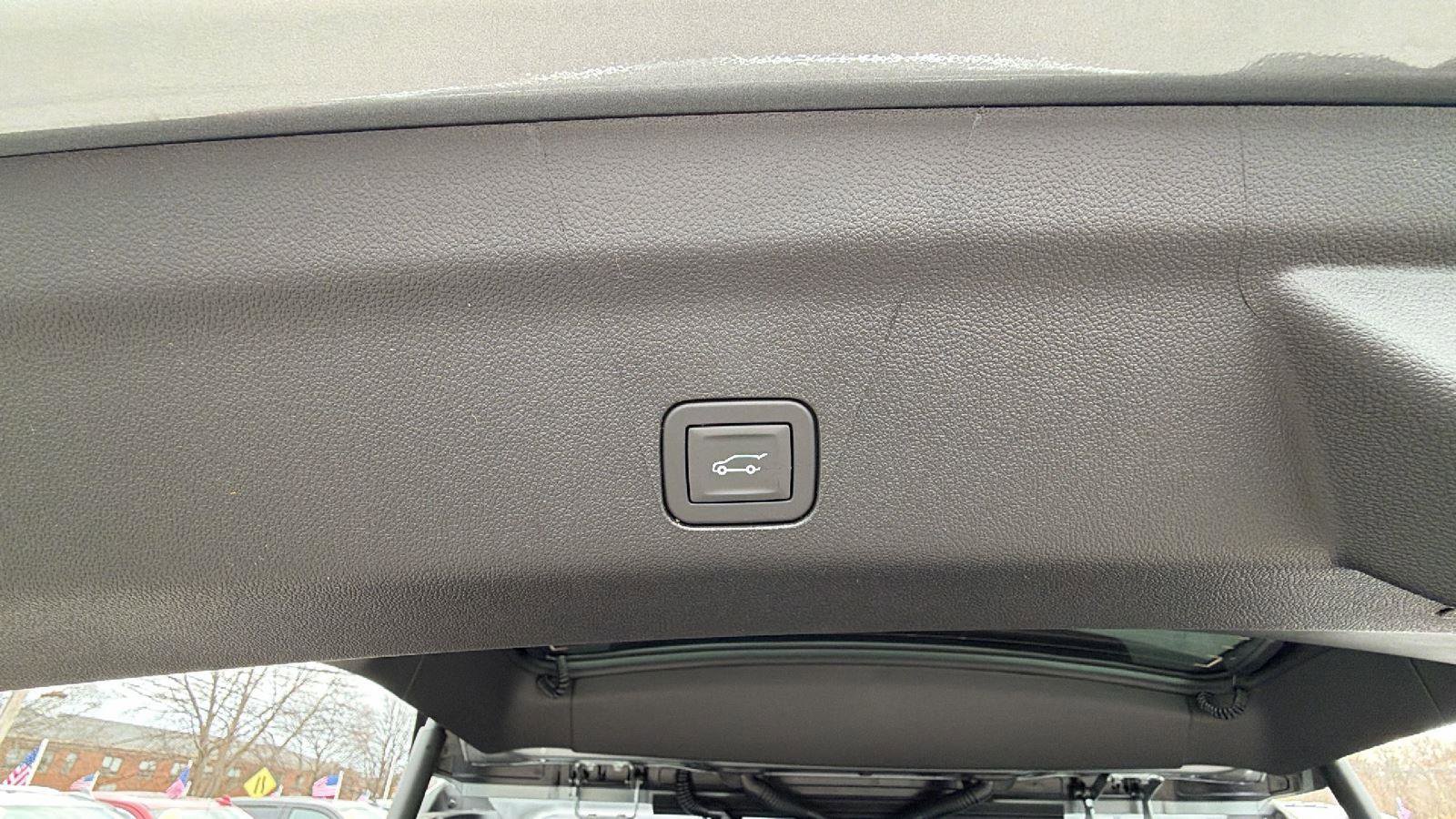 New 2026 GMC Yukon XL Denali AWD/4WD image 14