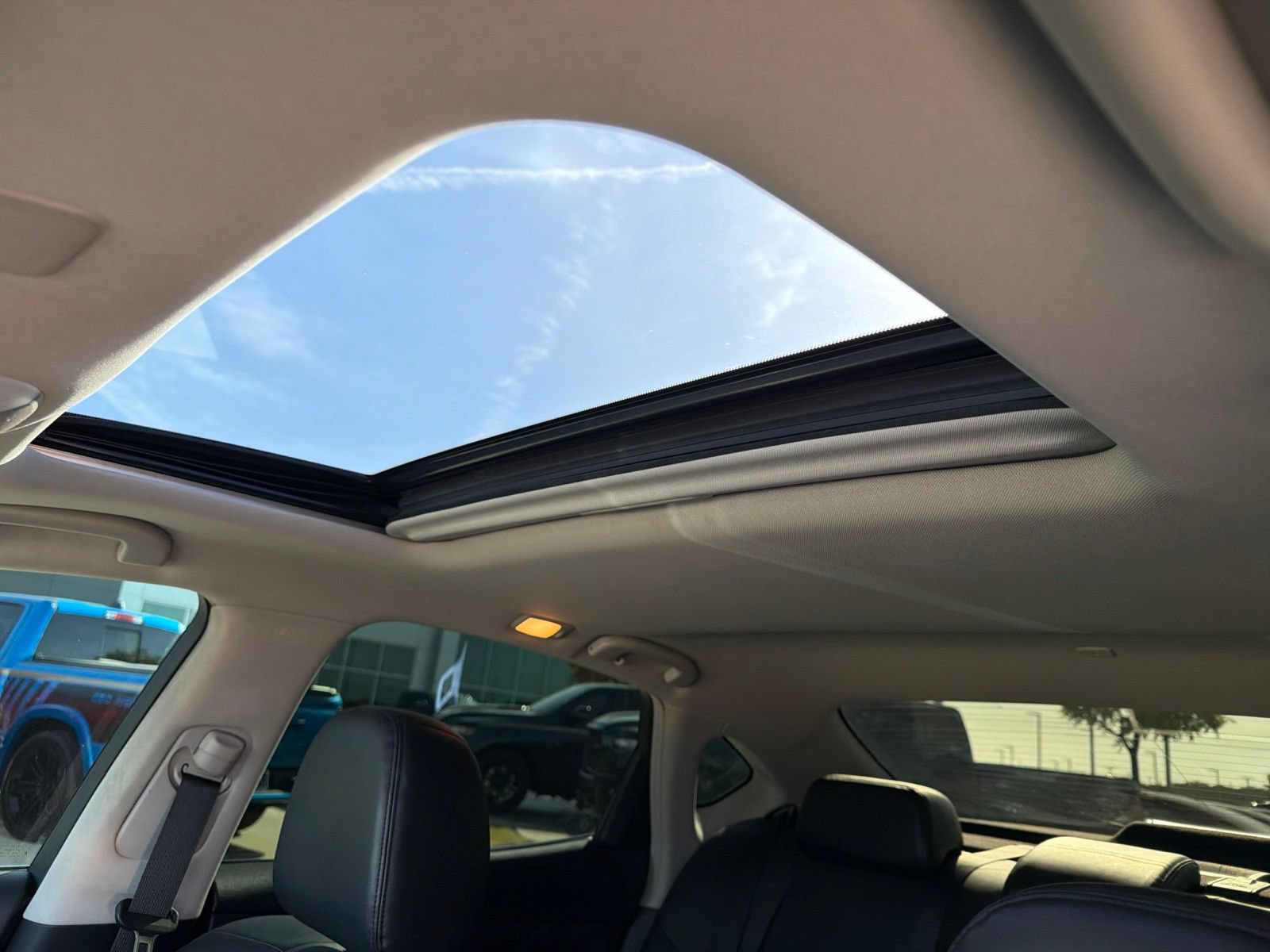 Used 2019 INFINITI Q70 Luxe w/ Proactive Package RWD image 16