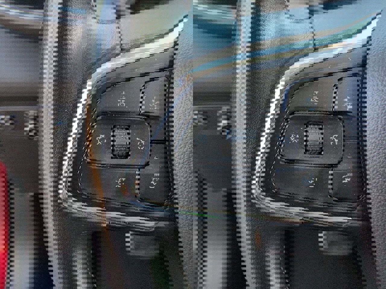 Used 2023 Buick Envision Essence w/ Sport Touring Package image 11