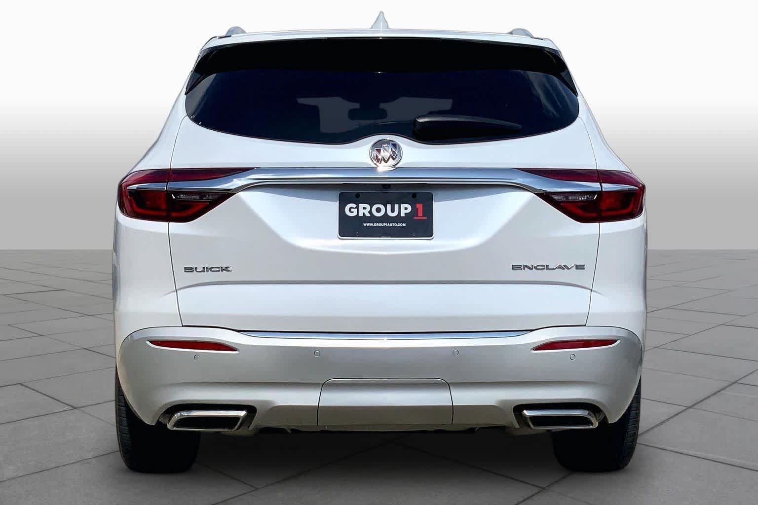 Used 2018 Buick Enclave Premium w/ Experience Buick Package FWD image 5