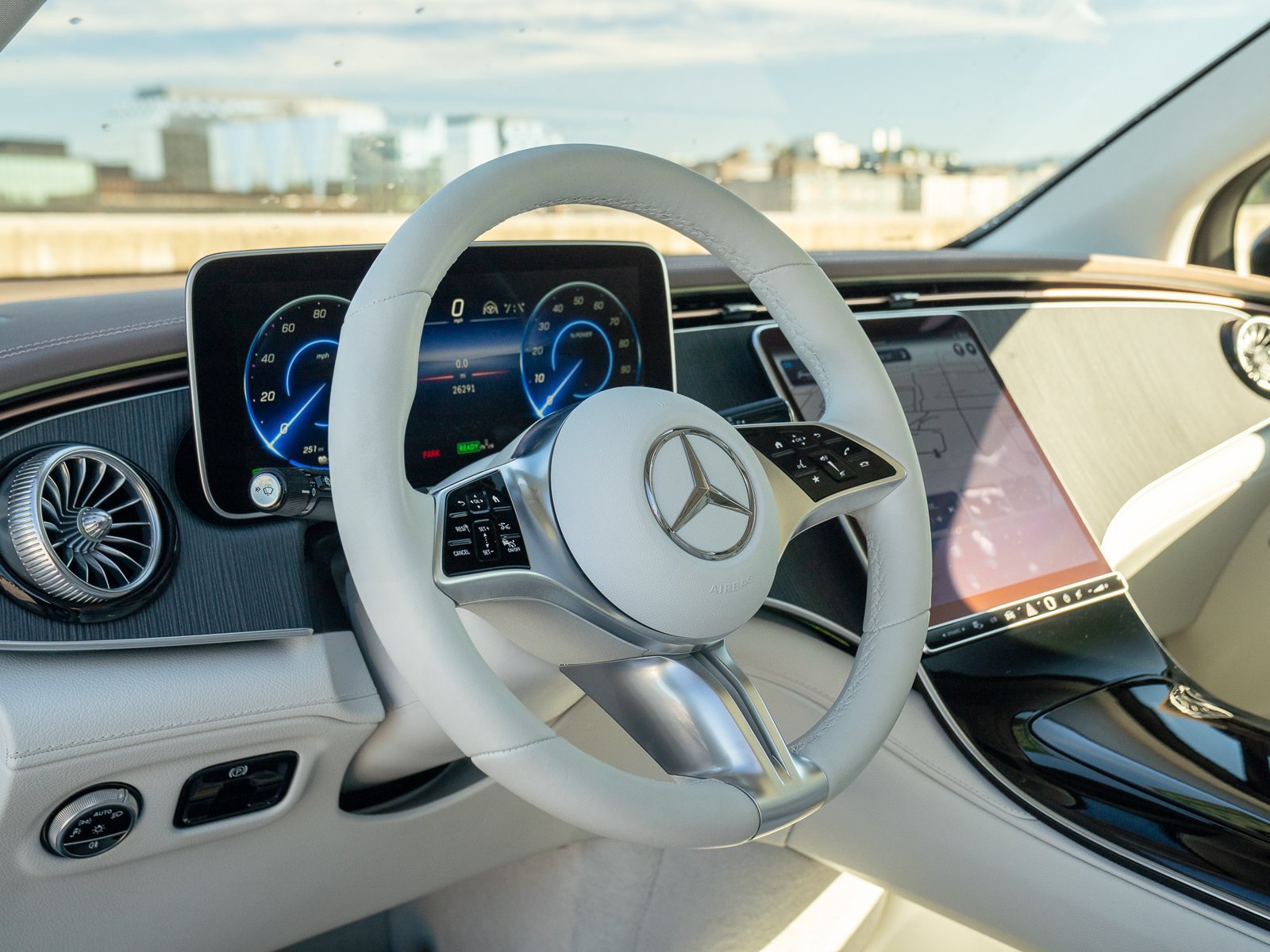 Certified 2023 Mercedes-Benz EQE 500 4MATIC SUV image 18