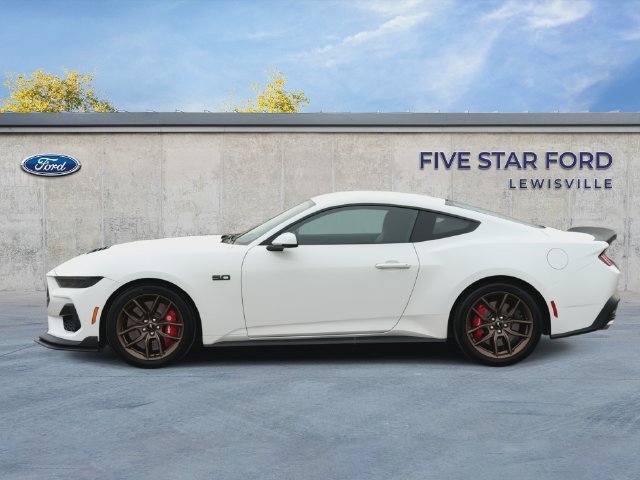 Used 2025 Ford Mustang GT Premium RWD image 5