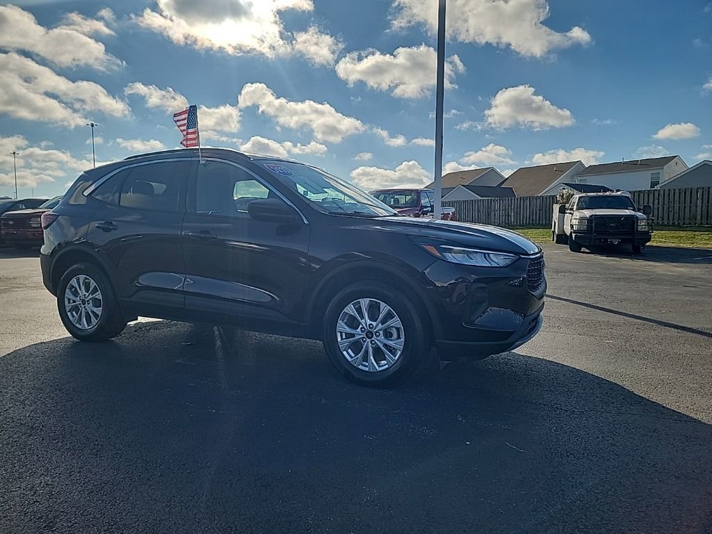 Certified 2023 Ford Escape Active w/ Tech Pack #1 image 5