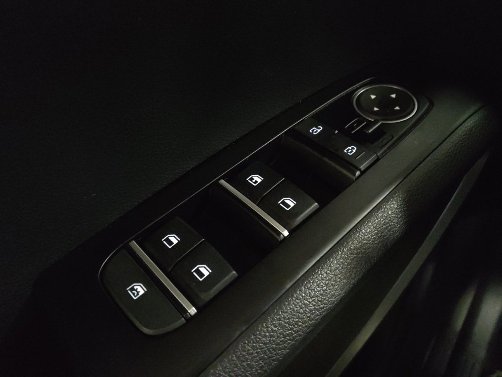 Used 2025 Kia Soul LX image 27