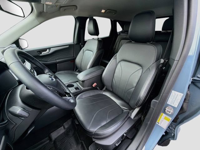 Used 2025 Ford Escape Platinum w/ Premium Technology Package AWD/4WD image 11