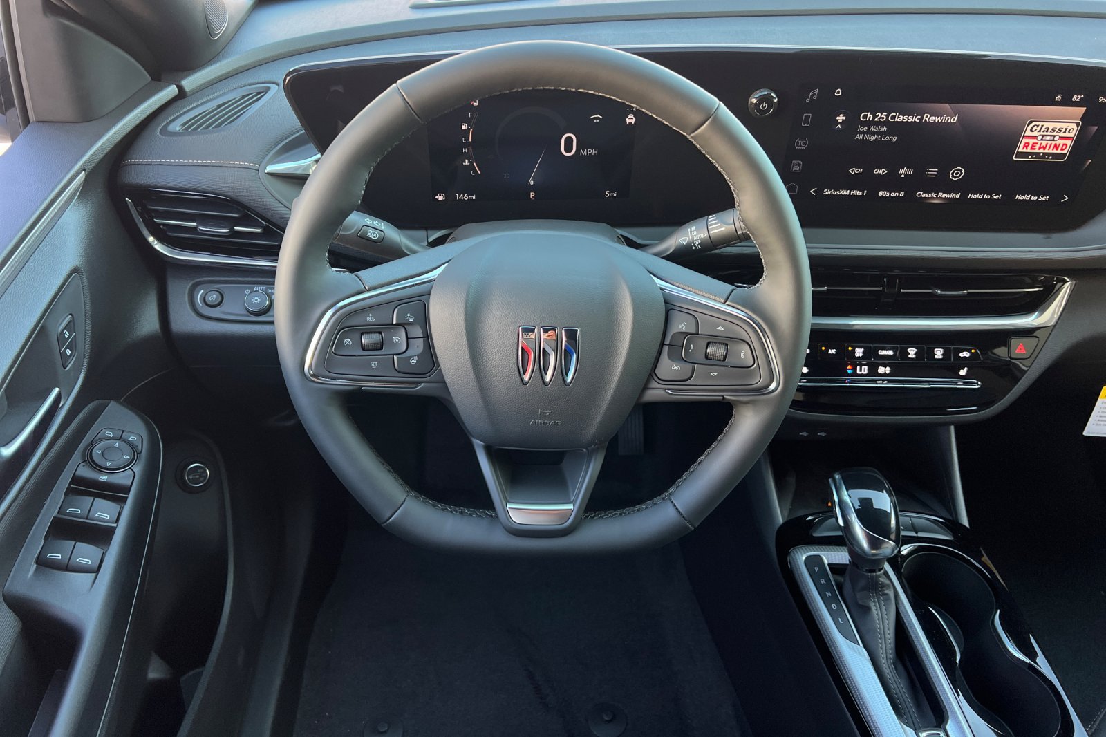 New 2026 Buick Envista Avenir FWD image 14