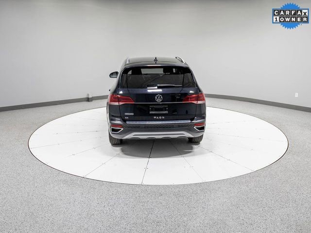 Used 2023 Volkswagen Taos SE w/ Black Wheel Package image 32