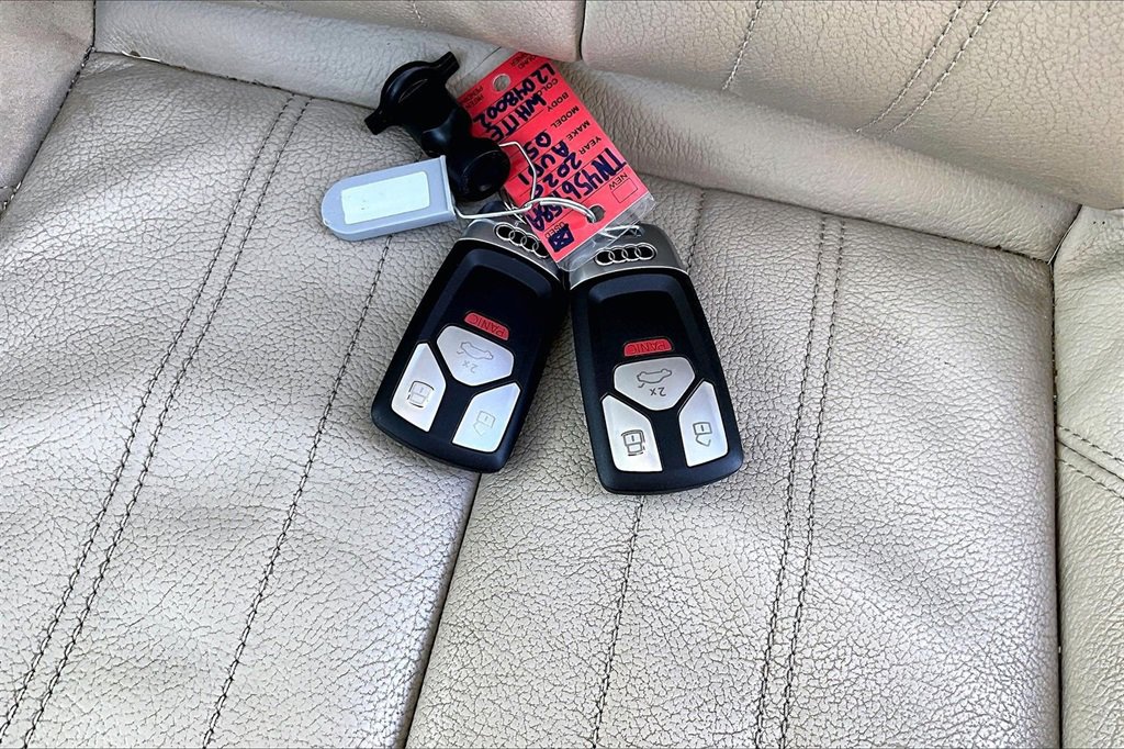 Used 2020 Audi Q5 2.0T Premium Plus image 12