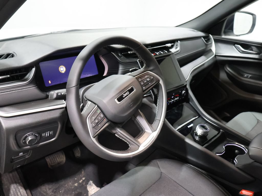 New 2026 Jeep Grand Cherokee Laredo X AWD/4WD image 18