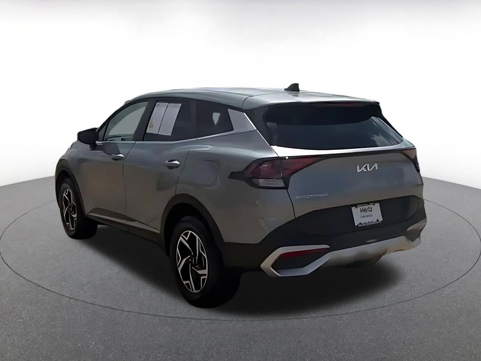 Used 2024 Kia Sportage LX image 11