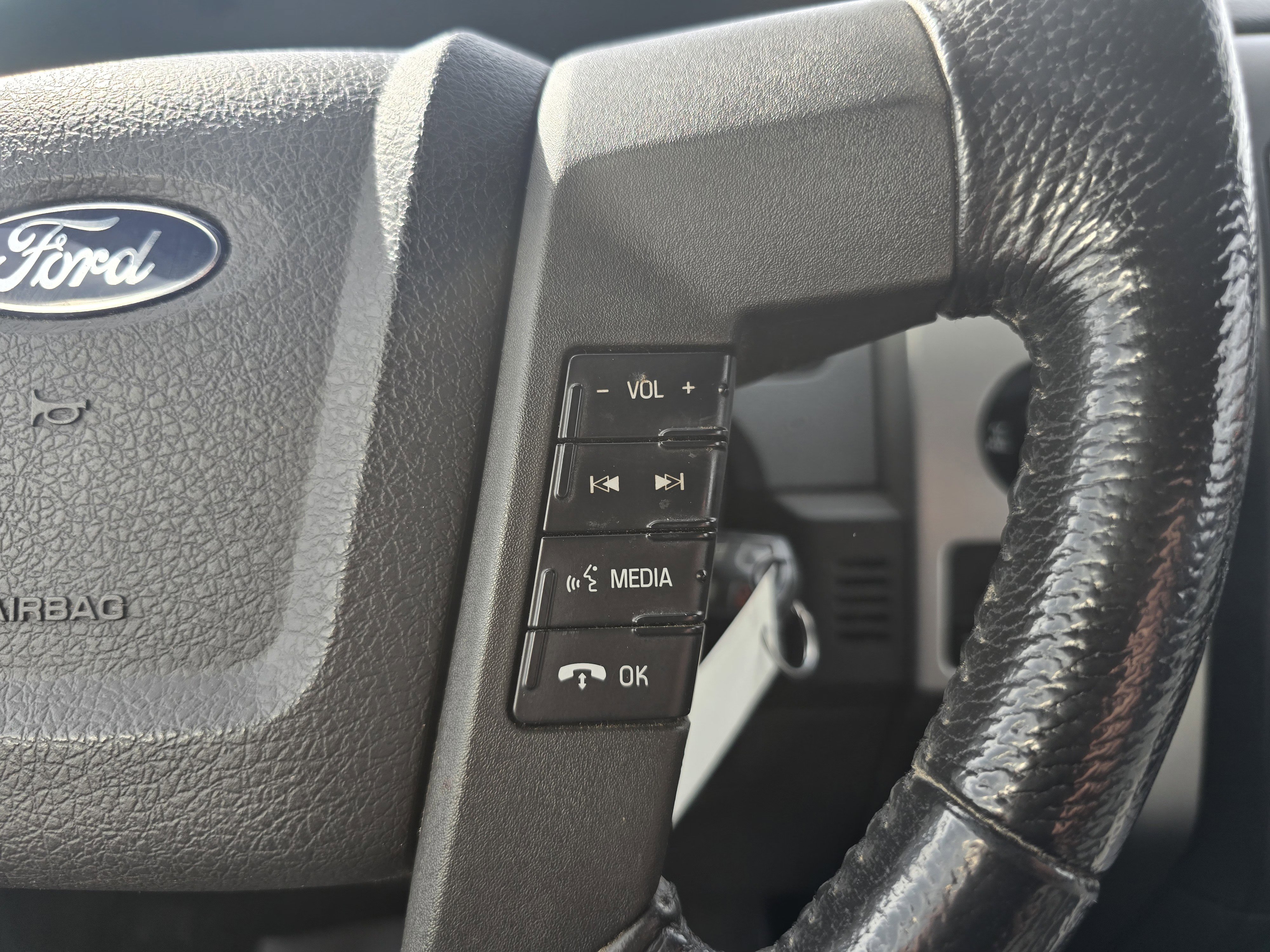 Used 2013 Ford F150 XLT w/ XLT Chrome Pkg image 22