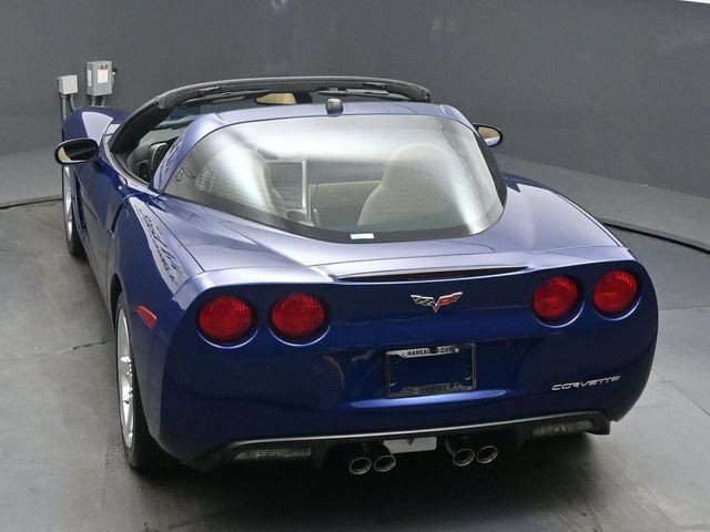 Used 2005 Chevrolet Corvette Coupe w/ Preferred Equipment Group RWD image 57