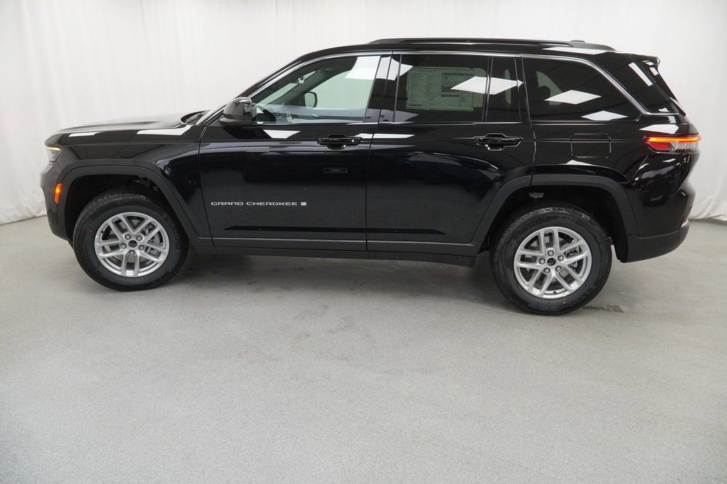 New 2026 Jeep Grand Cherokee Laredo X AWD/4WD image 14
