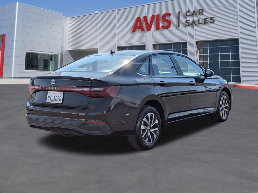 Used 2025 Volkswagen Jetta S image 6