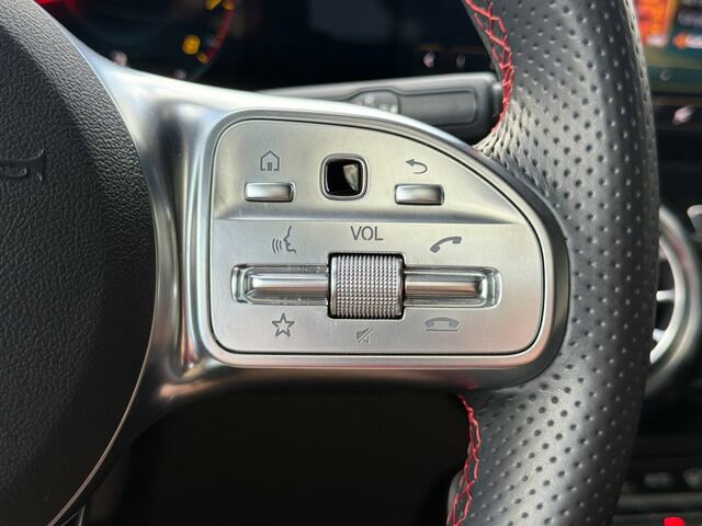 Used 2022 Mercedes-Benz GLA 250 4MATIC image 30