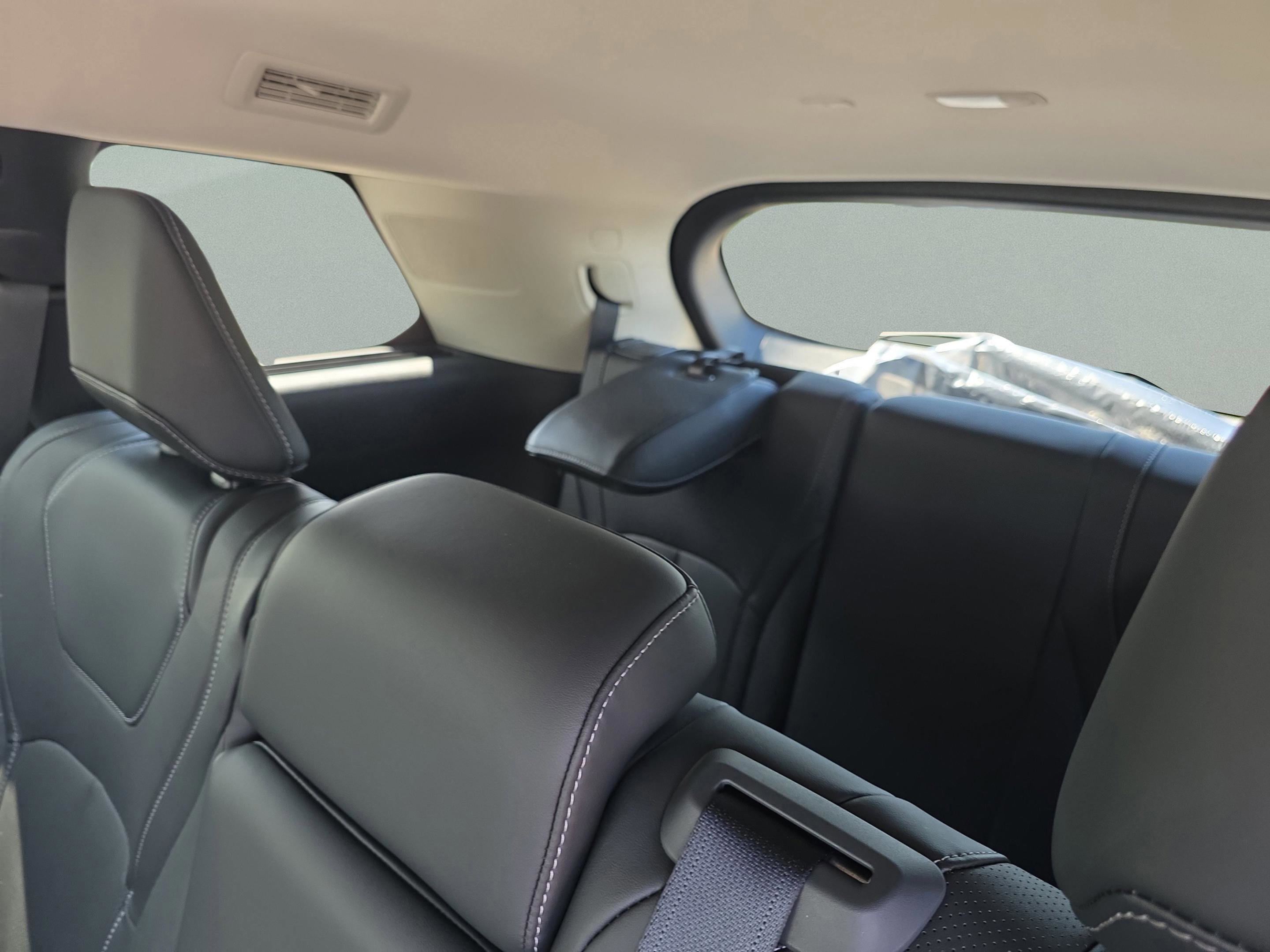 New 2026 INFINITI QX60 Luxe w/ Cargo Package image 11
