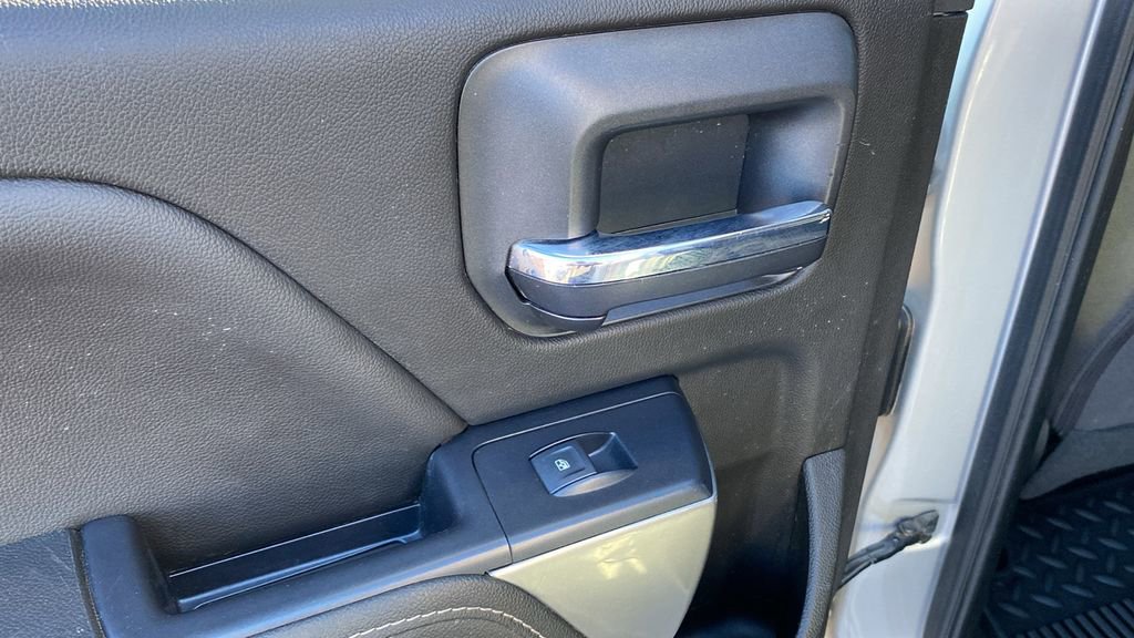 Used 2018 Chevrolet Silverado 1500 LT w/ Texas Edition image 12