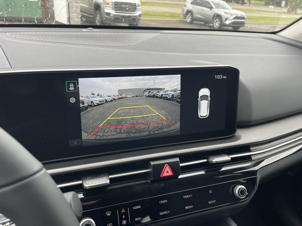 New 2026 Kia Sportage LX image 17