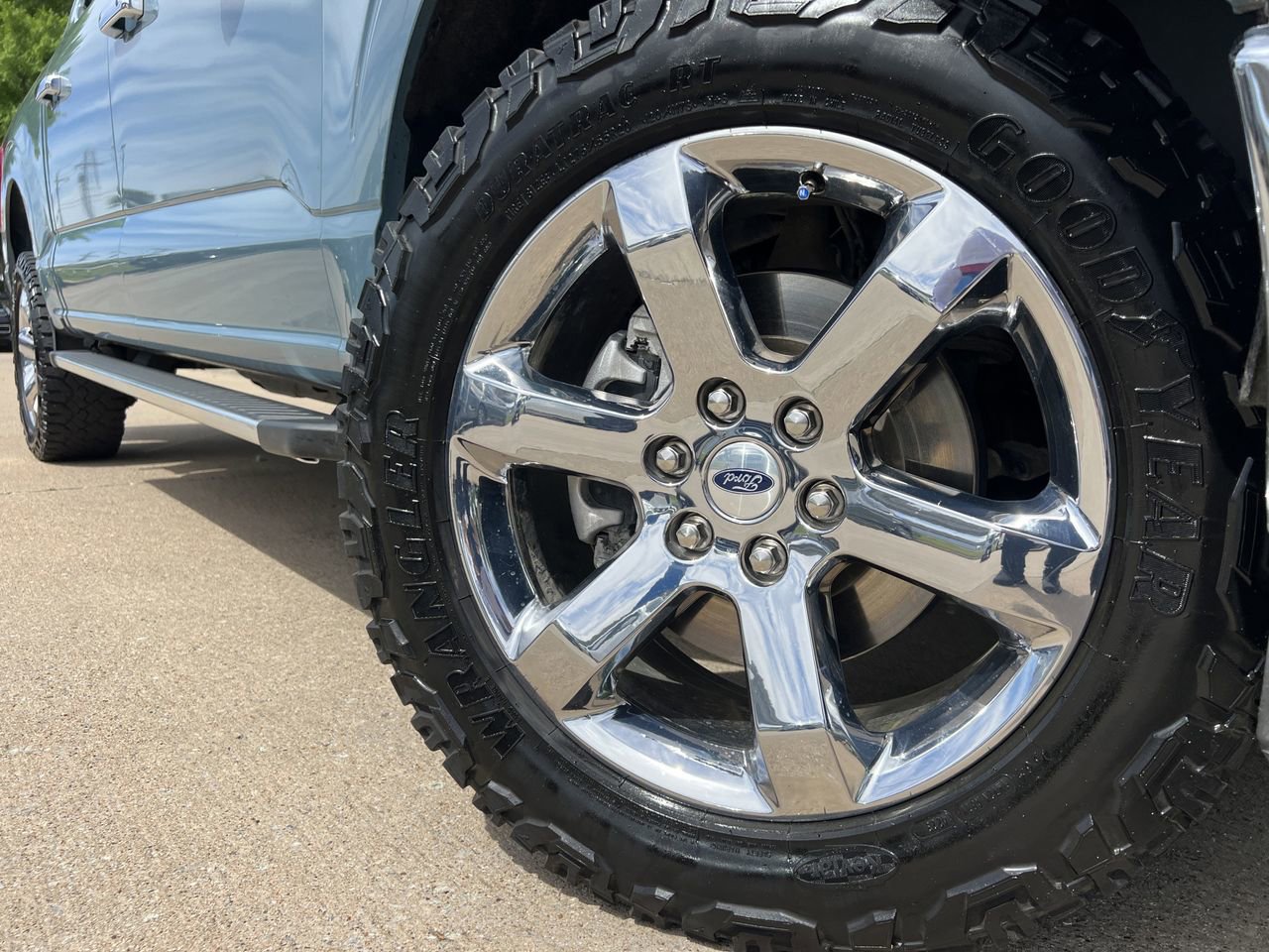 Used 2023 Ford F150 XLT w/ Equipment Group 302A High image 9