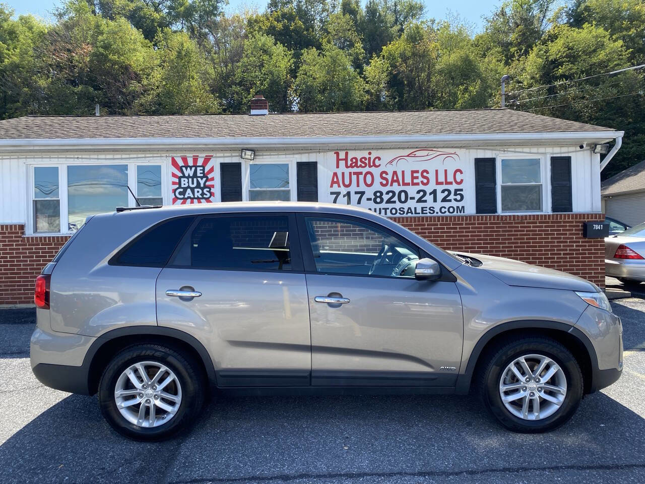 Used 2015 Kia Sorento LX image 4