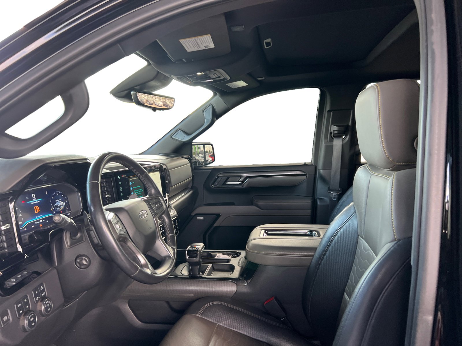 Used 2022 Chevrolet Silverado 1500 ZR2 w/ Technology Package image 10