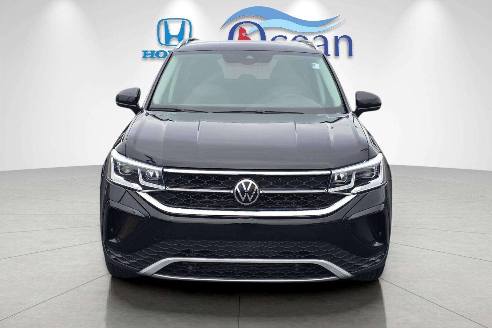 Used 2022 Volkswagen Taos SEL image 8