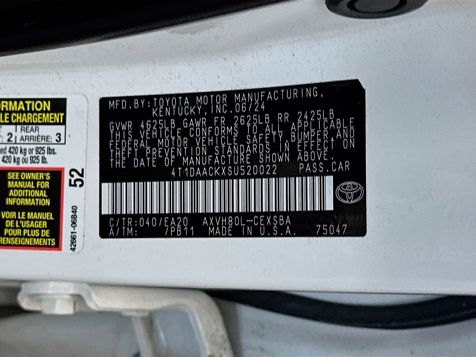 Used 2025 Toyota Camry SE image 12