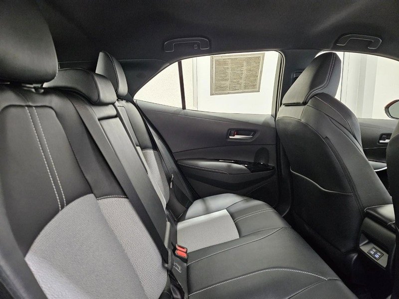 Used 2025 Toyota Corolla XSE image 8