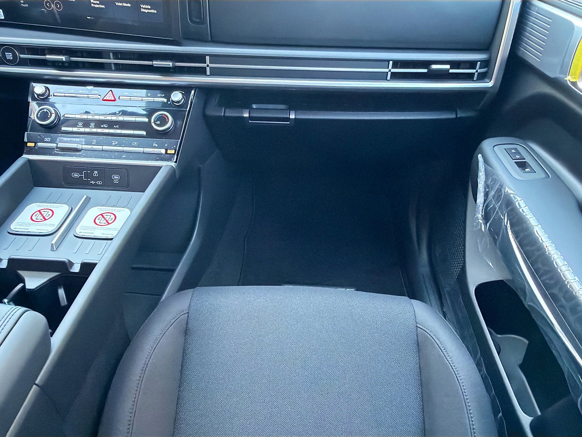 New 2026 Hyundai Santa Fe SE image 19