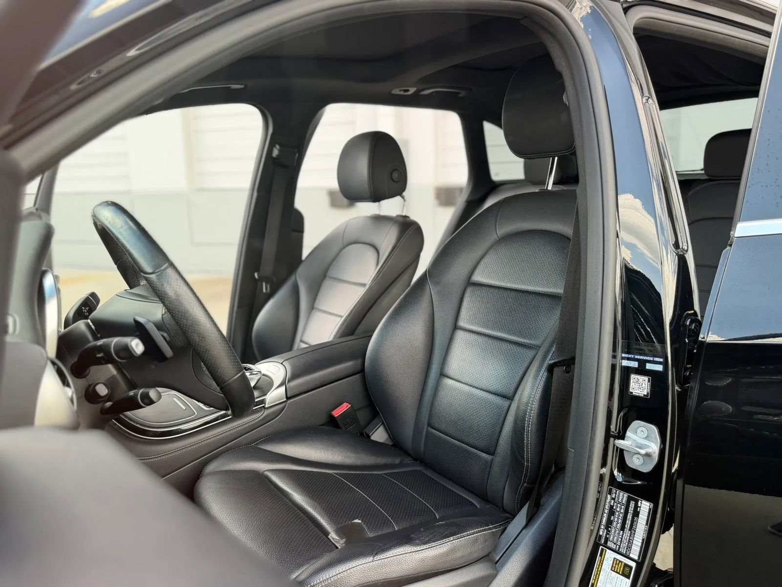 Used 2017 Mercedes-Benz GLC 300 w/ Premium 2 Package image 17