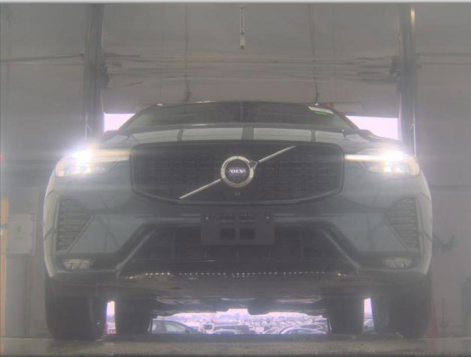 Used 2025 Volvo XC60 B5 Plus image 11