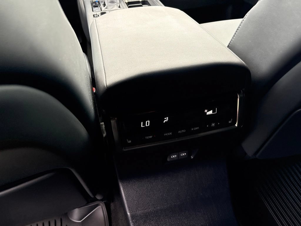 Certified 2025 Lexus GX 550 w/ Accessory Package (Z1) AWD/4WD image 18