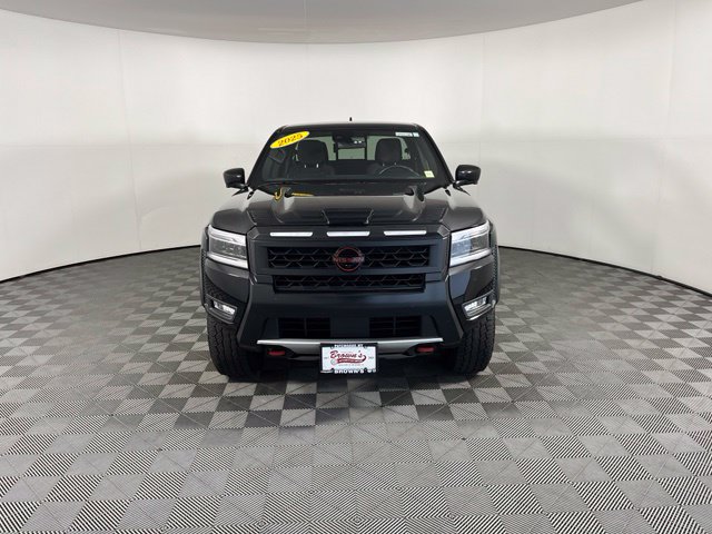 Used 2025 Nissan Frontier PRO-4X w/ Pro Convenience Package AWD/4WD image 2