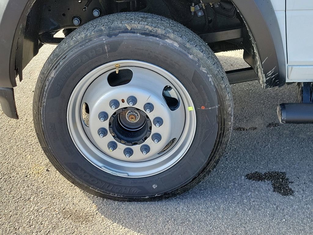 New 2026 RAM 5500 Tradesman w/ Chrome Appearance Group image 9