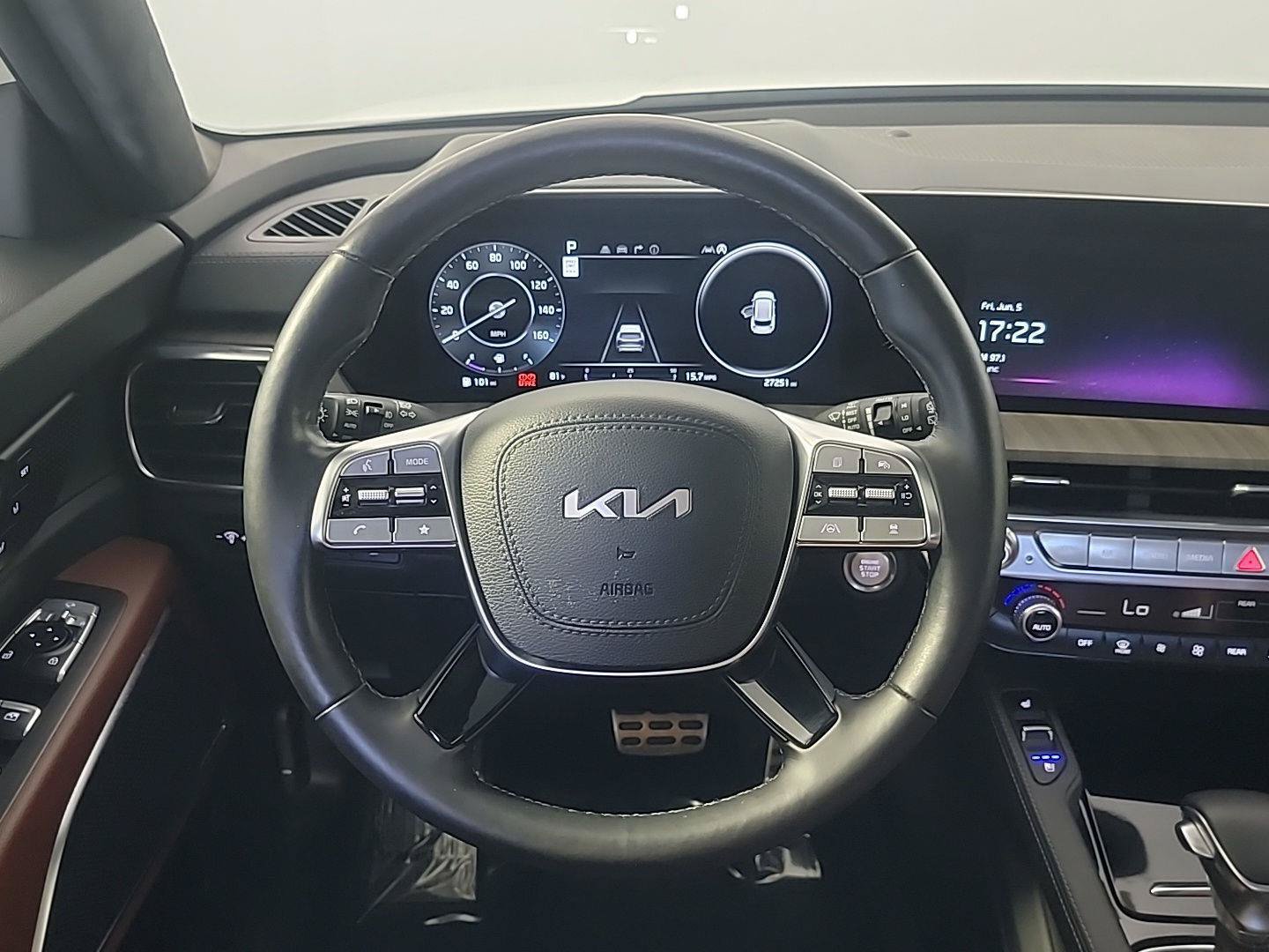 Certified 2023 Kia Telluride SX Prestige AWD/4WD image 22
