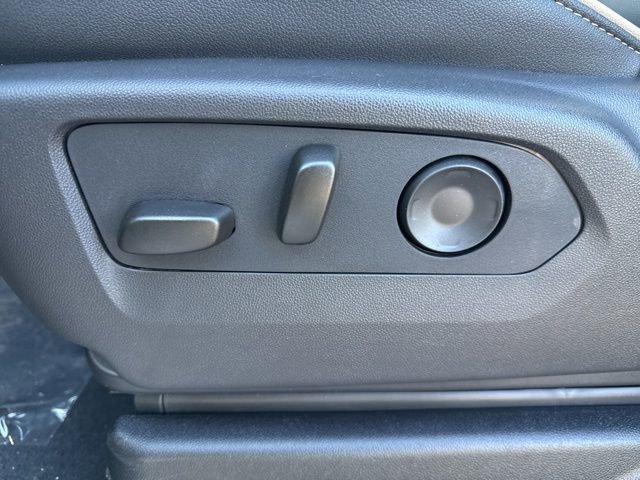 New 2026 Chevrolet Suburban Premier image 16