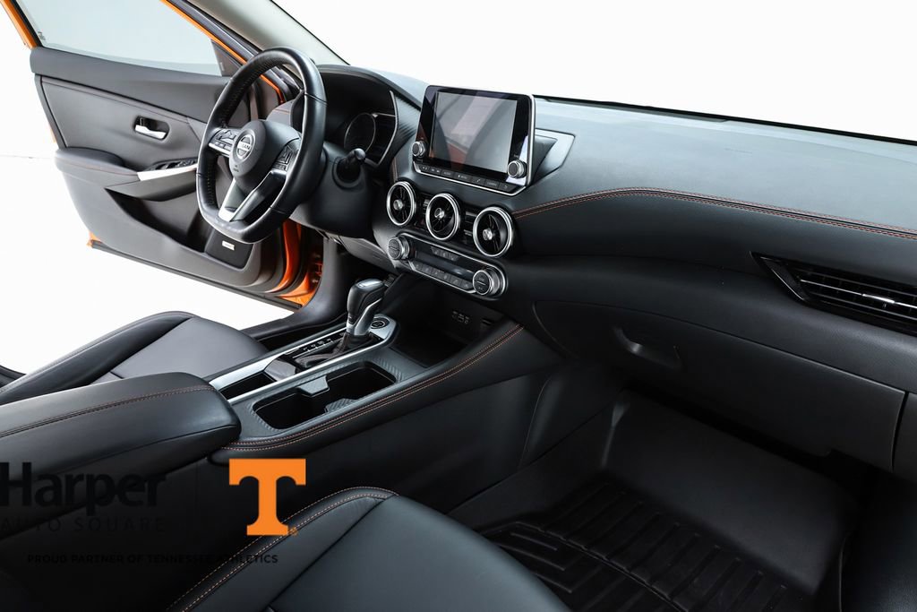 Used 2021 Nissan Sentra SR w/ SR Premium Package image 70