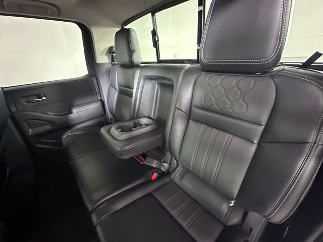 Used 2024 Nissan Frontier SL w/ Technology Package AWD/4WD image 15